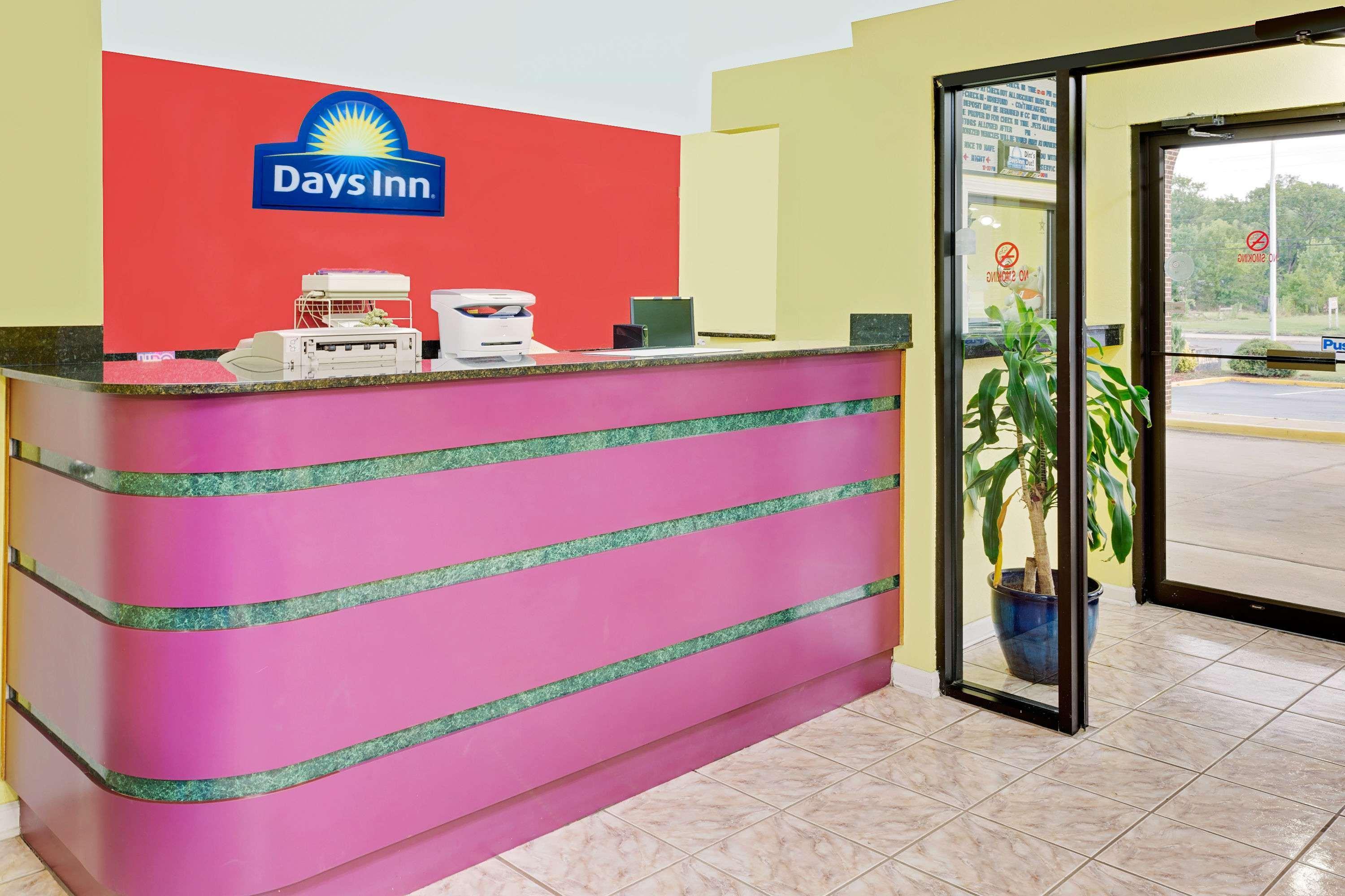 Days Inn By Wyndham Demopolis Esterno foto